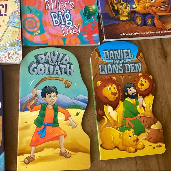 11 Assorted Pre-Owned Children’s Board Books Very Good Condition - Picture 9 of 9